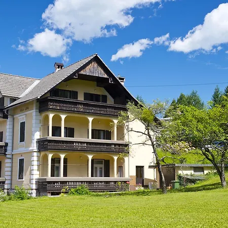 维拉利帕旅馆 2*