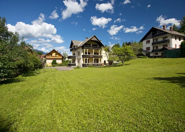 维拉利帕旅馆 2* 布莱德