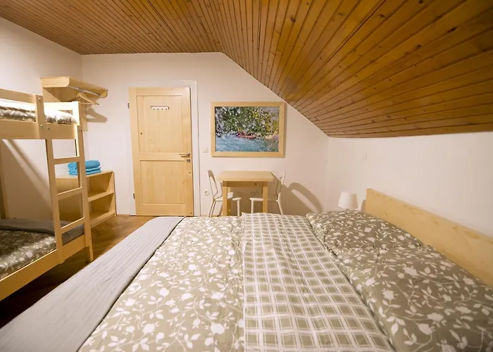 维拉利帕旅馆 2* 布莱德