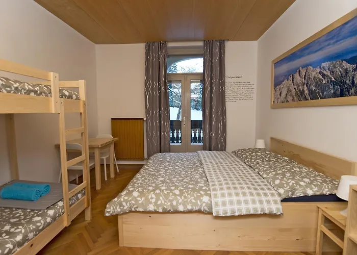 维拉利帕旅馆 2*